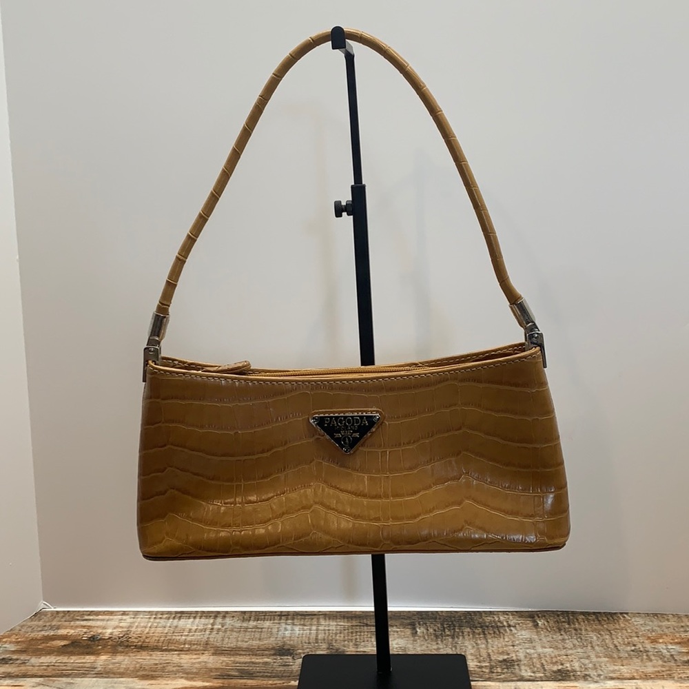 Pagoda mini bag